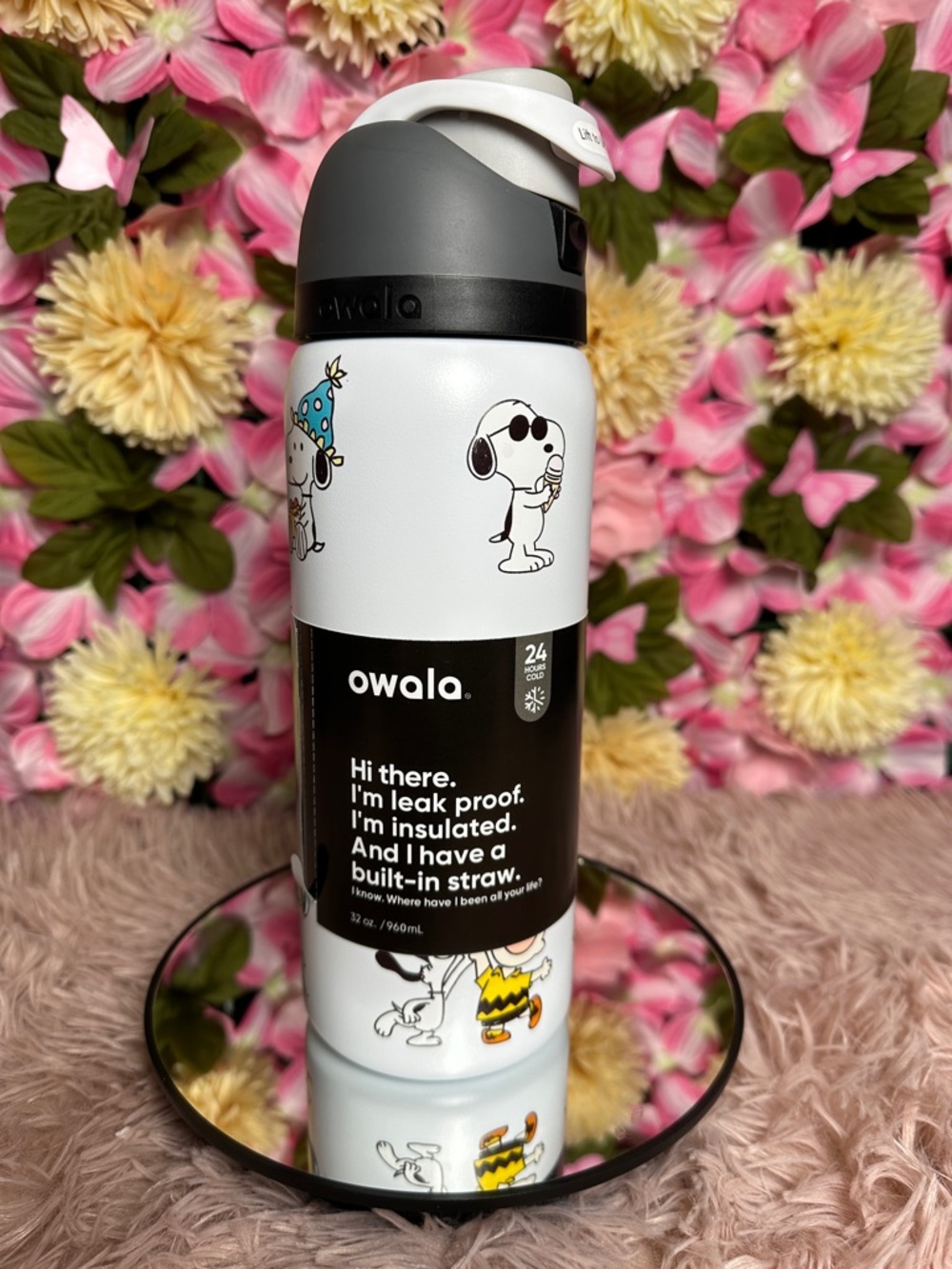 Owala Snoopy White & Gray Insulated Water Bottle